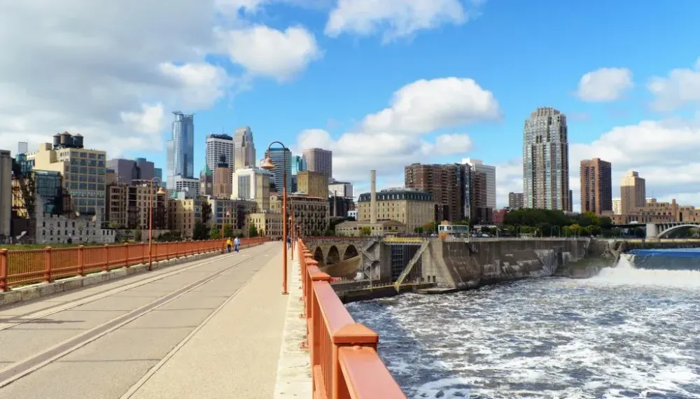 Minneapolis mississippi river stone arch bridge